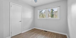 Beautiful 3BR Home in SE Raleigh - Fully Renovated + HUGE Fenced in Yard! Gallery 12