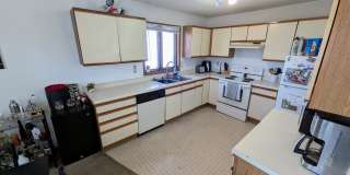 Spacious 3-Bedroom -- Available July 1st! Gallery 8