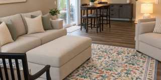 Like new, 3bd 3ba end unit town home for rent avail NOW Gallery 1
