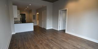 3833 N Broadway Gallery 96