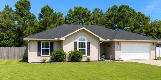 Updated 3/2 with fenced in yard! Gallery 1