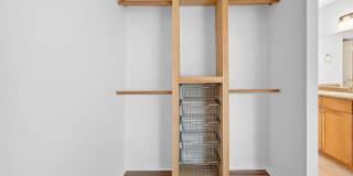 60 S VAN DORN Street Gallery 17