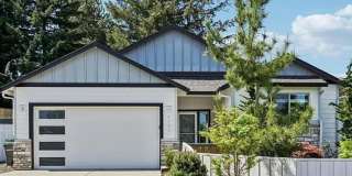 Modern Vancouver Home with Open Living & Contemporary Finishes Gallery 1