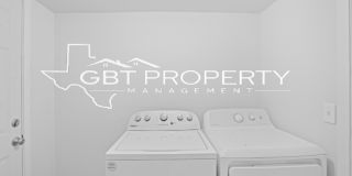 Fully Renovated 4 bedrooms 2 bathrooms! Gallery 18