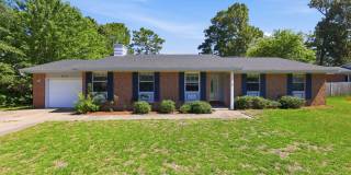3 Bed 2 Bath Home with Flex Spaces Gallery 1