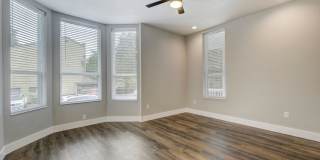 7bed/4bath in West Campus Gallery 10