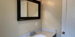 Epic REA-Great 1 BR/1 BA Unit in a S/S Duplex Gallery 27