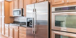 Lovely Townhome Conveniently Located! Gallery 16