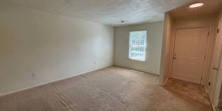 2 Bedroom, 1.5 Bath Townhouse Gallery 4