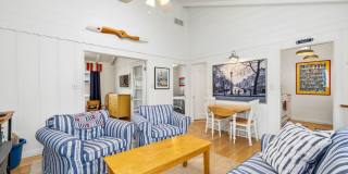 Balboa Island Coastal Charm Retreat Gallery 4