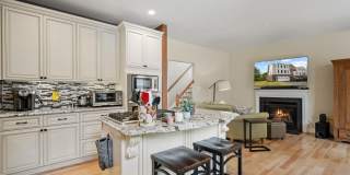 670 MCLEARY Square SE Gallery 12