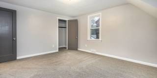 Stunning 2 bedroom home in Brookline available July 15! Gallery 15