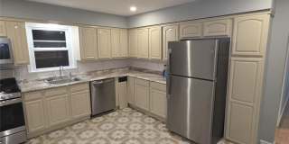 915 11 street 11 Street Gallery 1