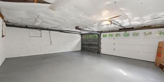 42 Oak Street Gallery 1