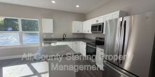 1418 SE Magnolia Loop Gallery 1