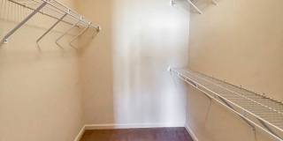 Near Local Shops and Restaurants Gallery 13