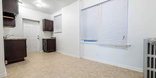 418 S Laramie Gallery 19