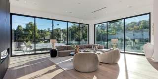 16879 Mooncrest Dr Gallery 19