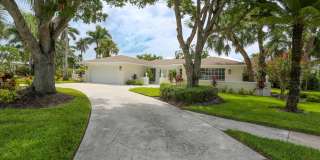 ** LUXURY PARK SHORE STUNNING FULLY REMODELED MODERN UNFURNISHED 3/2 PRIVATE LARGE PATIO HOME WITH PRIVATE PARK SHORE BEACH ACCESS ** NO HOA ** MOVE IN TODAY ** Gallery 10