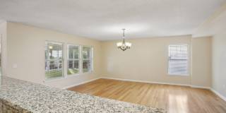 2346 ADAMS LAKE Boulevard Gallery 16