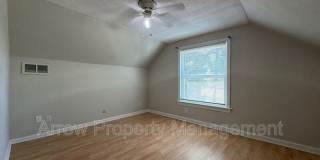 5121 Pioneers Boulevard Gallery 24