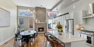 1527 W Pearson Street Gallery 2