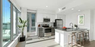 Link Apartments H Street Gallery 10