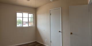5140 Tropicana Gallery 9