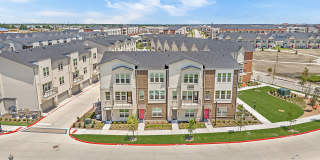 The Village at Lexington Ranch - Townhomes Gallery 13