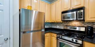 Elegant 2BD Condo with Unbeatable Access & Premium Features in Arlington w/ Parking! Elegant 2BD Condo with Unbeatable Access & Premium Features in Arlington w/ Parking! Gallery 8