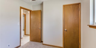 214 Thompson Drive Gallery 37