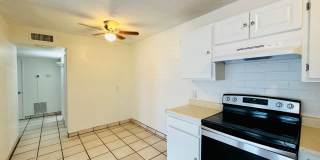 1 and 2 Bedrooms Great Location with Community Pool and Onsite Laundry! 1/2 of Mile from U of A Gallery 25