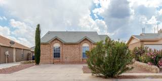 Charming Eastside Home with Refrigerated Air and Easy Access to Ft. Bliss and Loop 375 Gallery 1