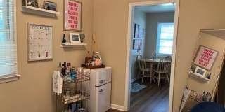 Charming Chapel Hill Cottage Near UNC with Spacious Backyard Charming Chapel Hill Cottage Near UNC with Spacious Backyard Gallery 6