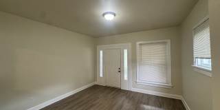 4040 N College Avenue Gallery 5