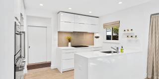 Stylish Condo in Desirable Alta Heights Neighborhood Gallery 6