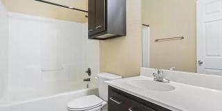 1907 South 17th Street Gallery 14