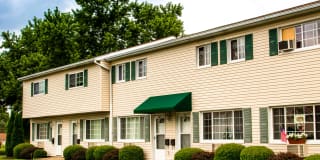 Evergreen Village Apartments & Townhomes Gallery 27