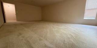 Beautiful 3 room /2.5 bath Gated Community W/ Pool Close to the Skyway Gallery 25