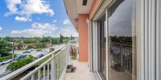 9008 Collins Ave cu-402, Surfside, FL 33154 Gallery 16
