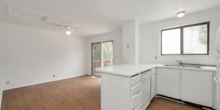 Spacious 2 Bedroom Duplex In West Valley City Spacious 2 Bedroom Duplex In West Valley City Gallery 6