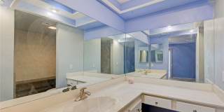 3518 Blackstone Street Gallery 28