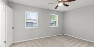 Summer Special! Spacious Updated 3BR Townhome + $250 Off First Month’s Rent Gallery 13