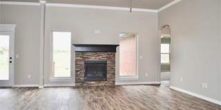 4 Bedroom 2 Bathroom Home in East Edmond with 3 Car Garage - Edmond Schools Gallery 7