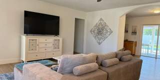 516 E Whitney Drive Gallery 3