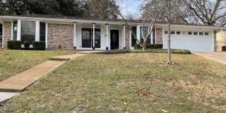 Application Received | Updated Single-Story 3 Bed, 2 Bath | Big Yard | Pet Restrictions Gallery 1