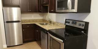 Modern Farwell Ave Apartments Gallery 9