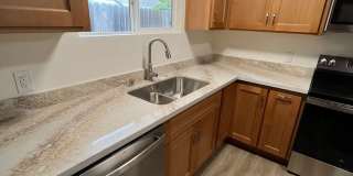 4 Bedroom 2 Bath Home in Old Davis Near Campus Gallery 5