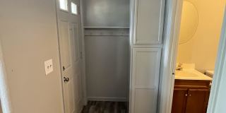 600 North Pershing Avenue # 1R Gallery 11