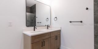 50 W 12TH Street Gallery 27